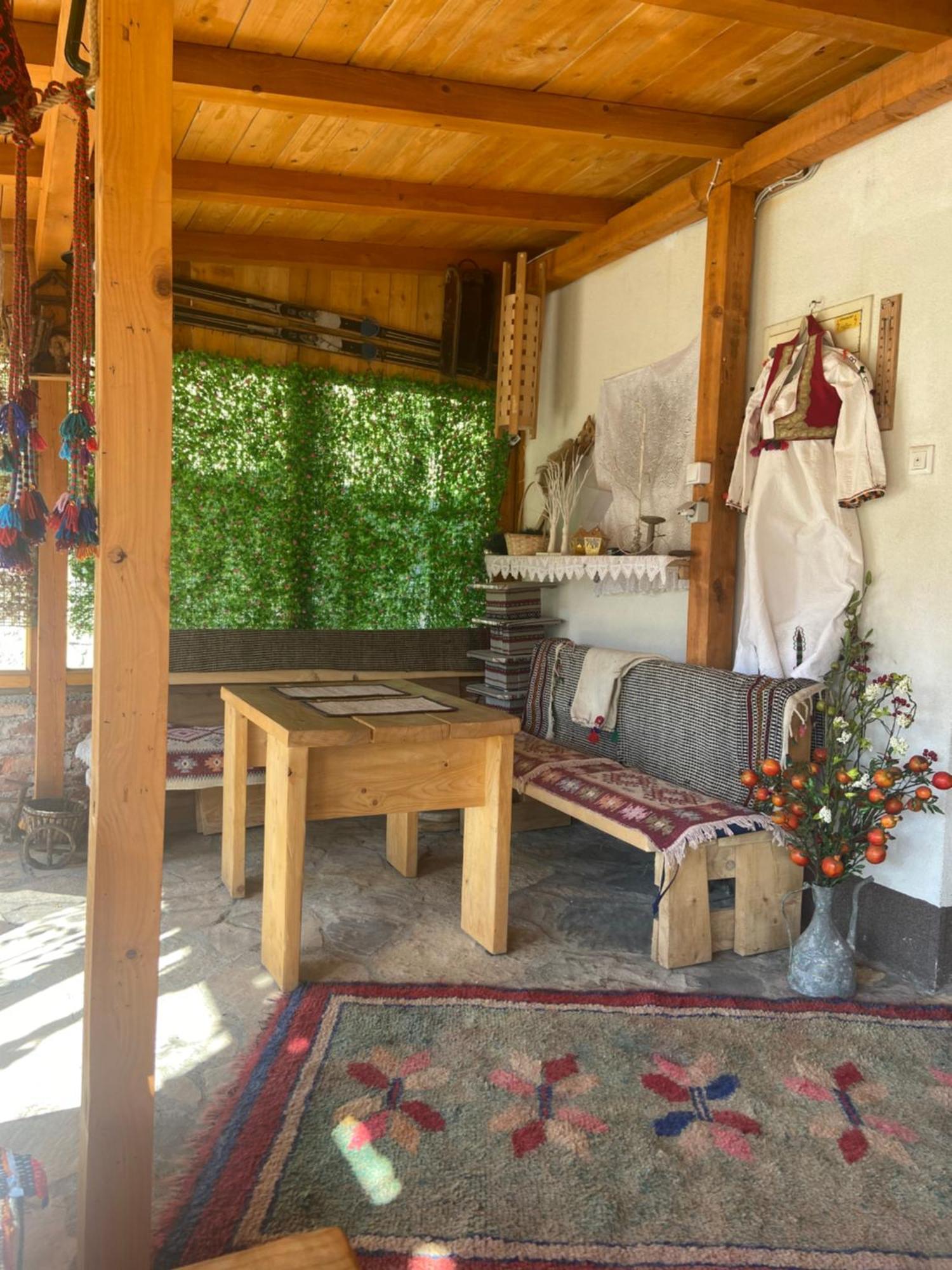 Konak Umoljani Bagian luar foto